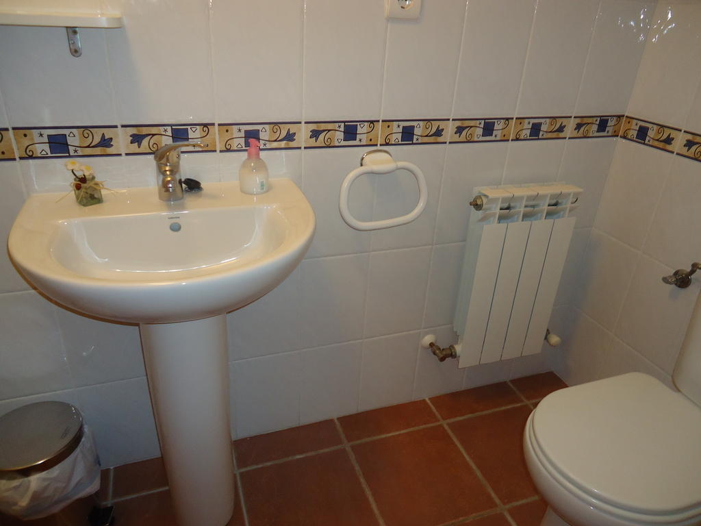 Ansó Casa Ursulaゲストハウス 部屋 写真